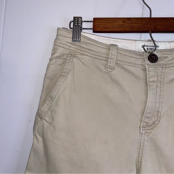 Boys Abercrombie shorts youth 15/16 tan khakis Jorts style for women small - Picture 5 of 12